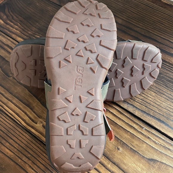 Teva Flintwood Olive and Black Sports Adventure Sandals - Picture 6 of 6